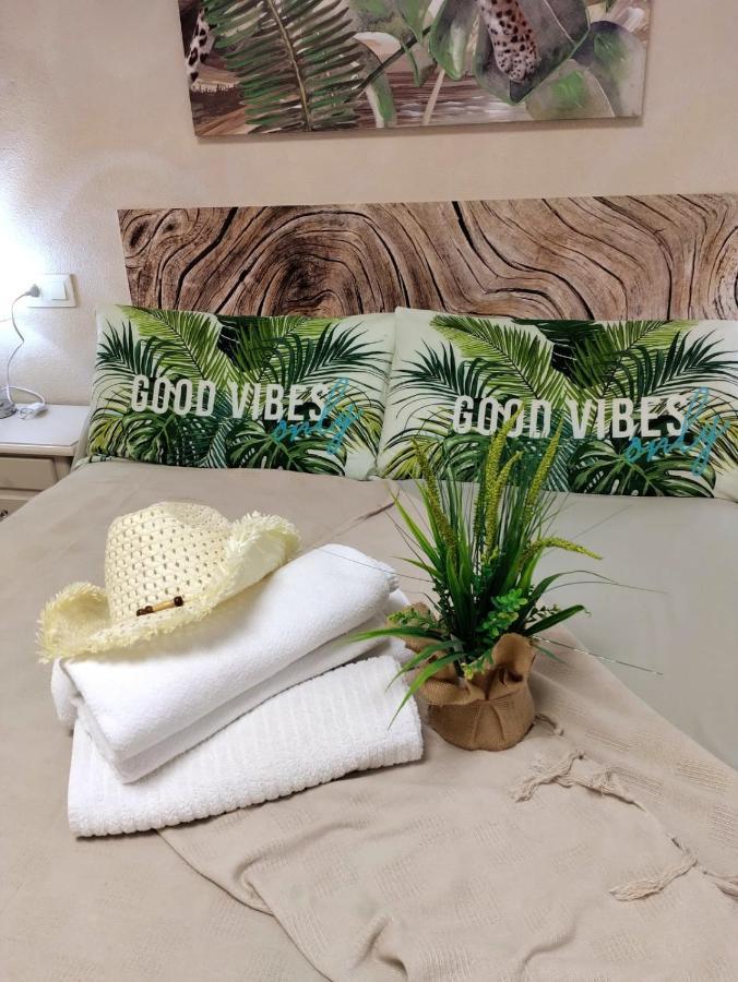 Pink Catia Coqueto Piso Playa Del Cura Apartment Торевиеха Екстериор снимка